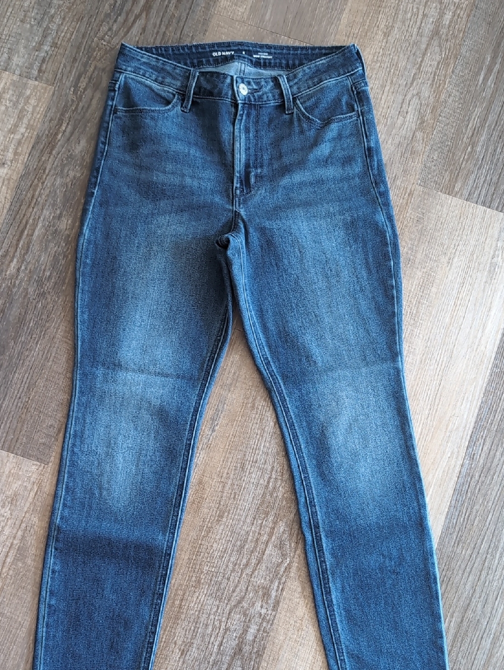 Old Navy High Rise Wow Straight Jeans
